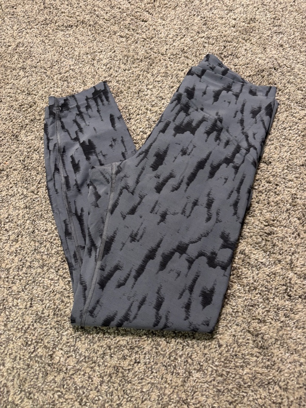 Lululemon InStill High-Rise Tight 25" size 8